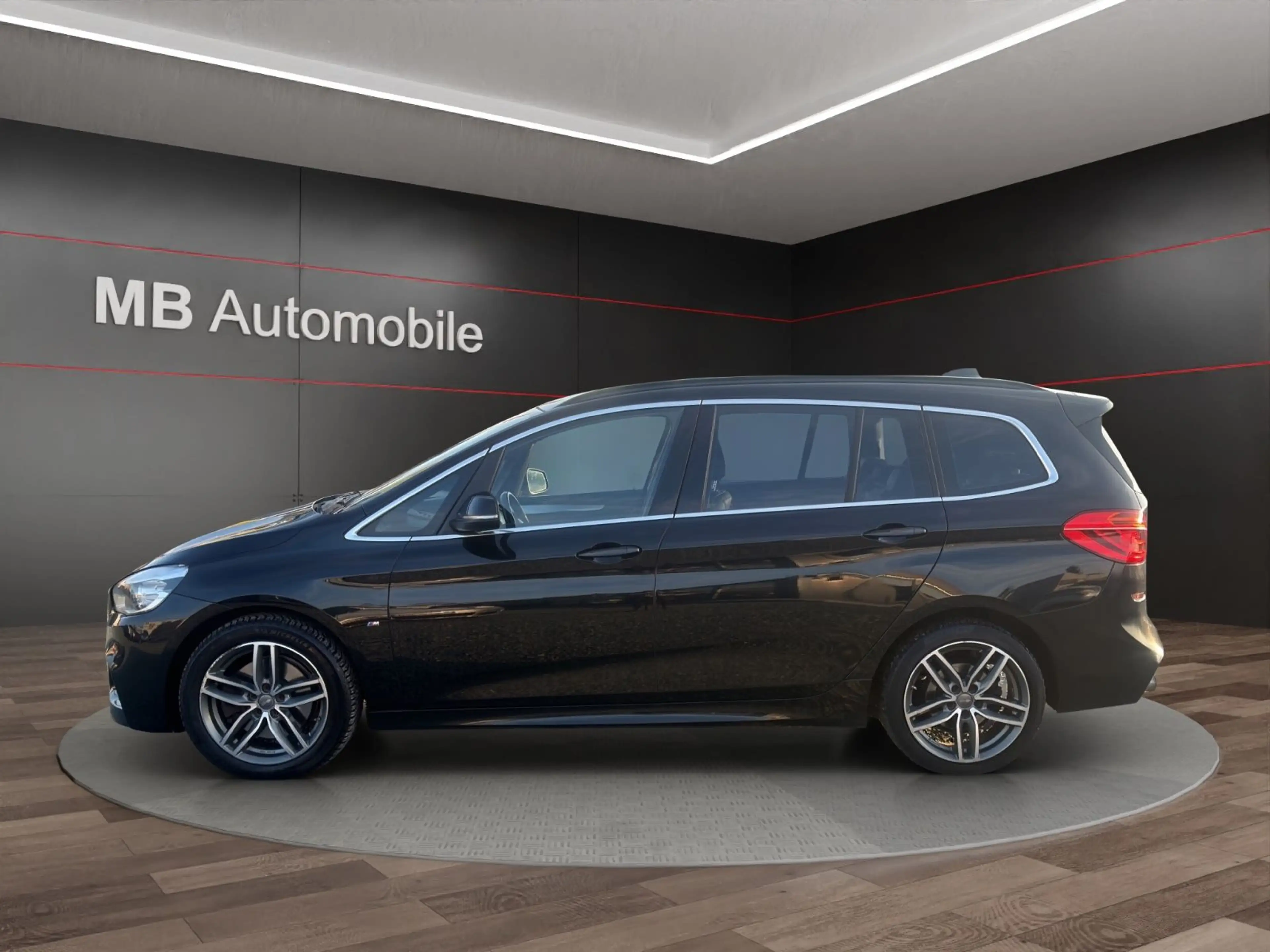 BMW 220 M Sport 7.Sitzer Navi/LED/Leder — photo 11