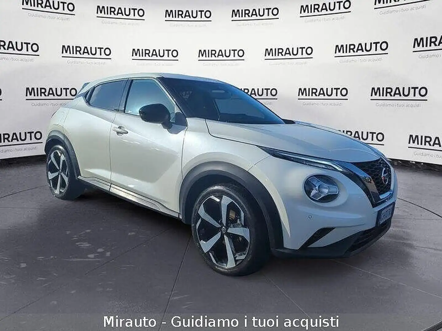 Nissan Juke 1.0 DIG-T 114 CV Tekna Blanc - 1