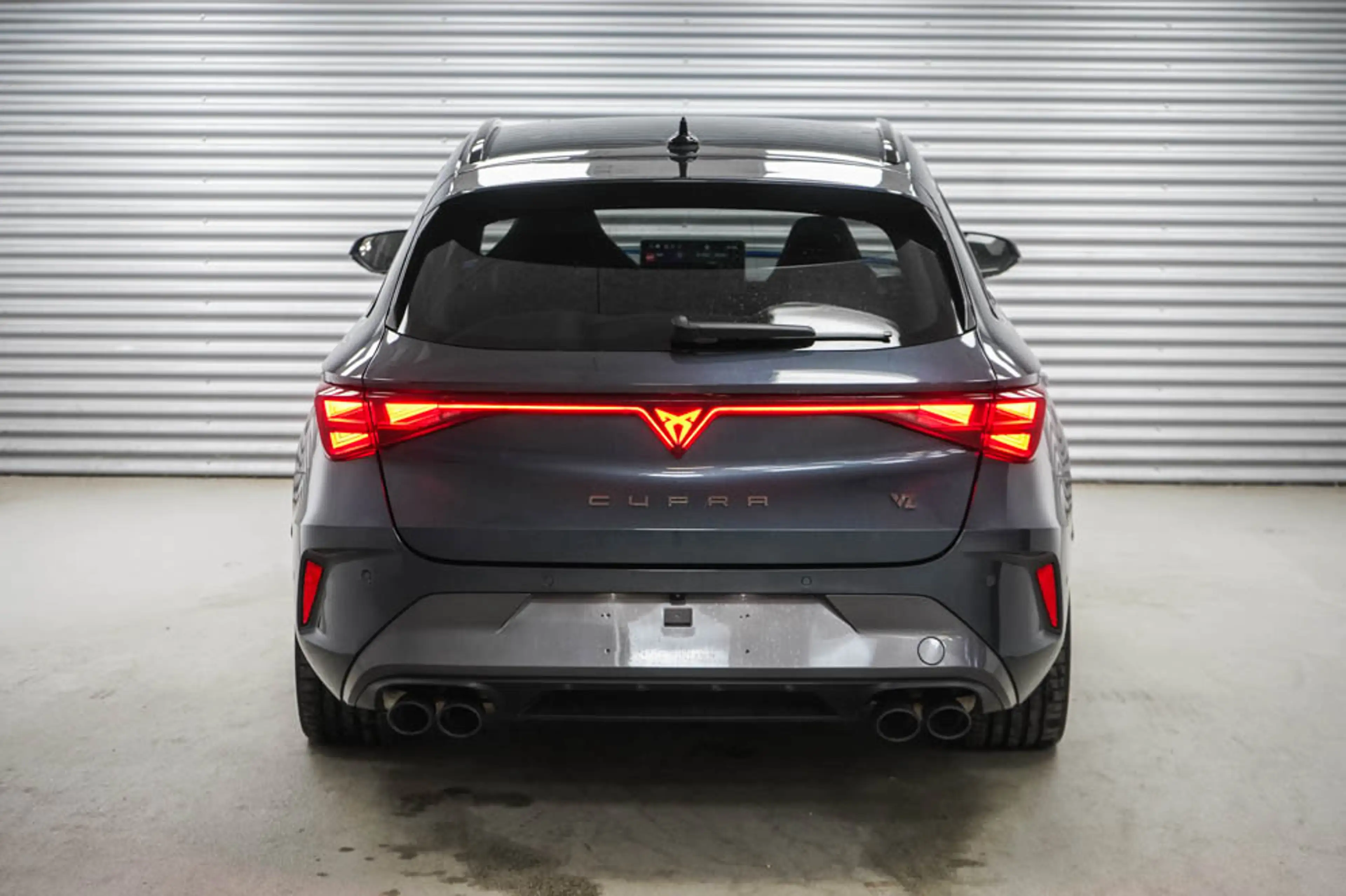 CUPRA Leon ST 2,0 TSI DSG 4x4 VZ - LAGER — photo 3