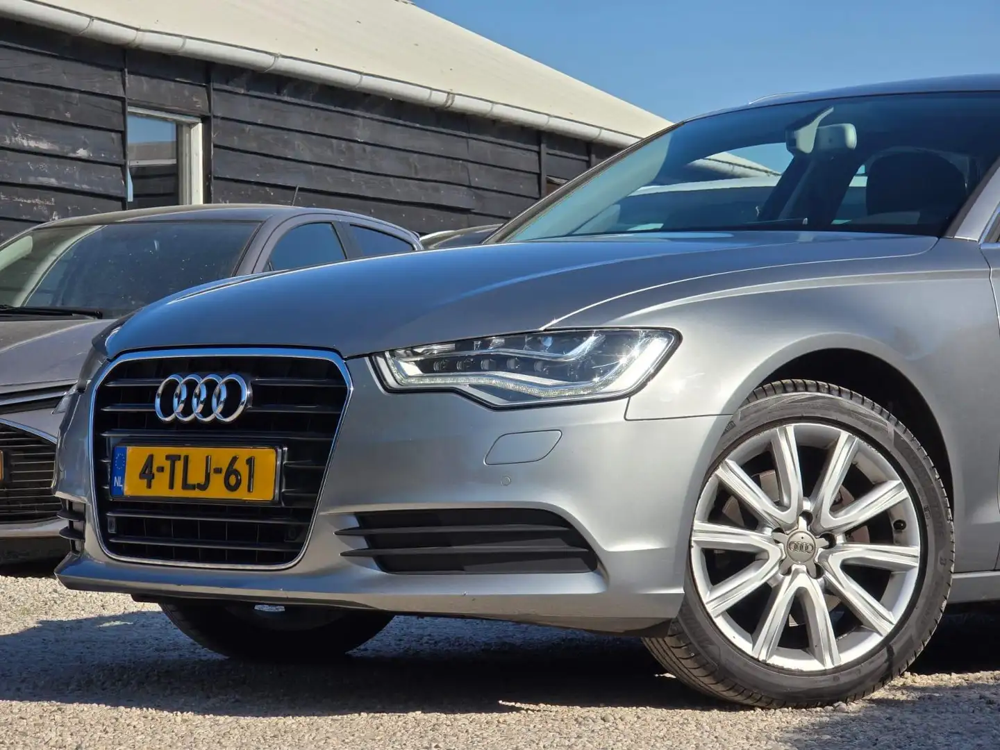 Audi A6 Avant 2.0 TFSI Business Edition LED/Groot Navi Grijs - 2