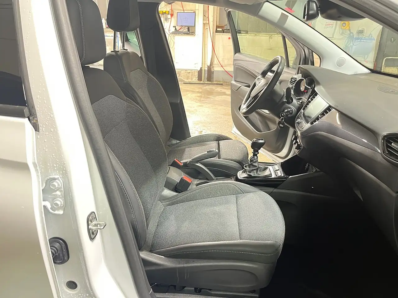 Opel Crossland Elegance 1,2 Turbo Edition 17