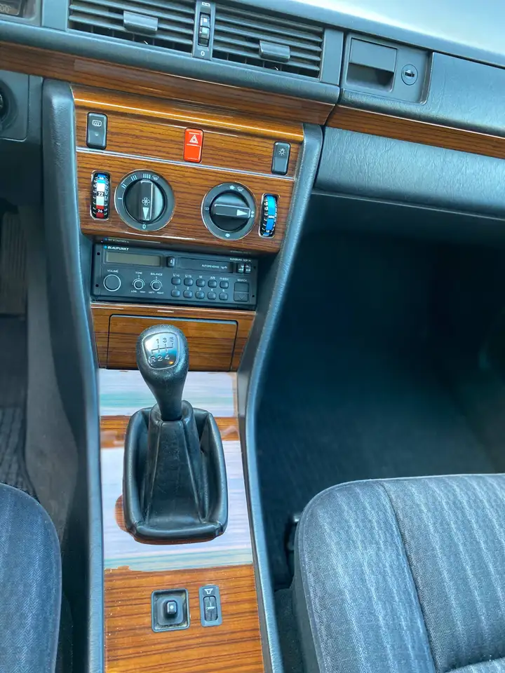 Mercedes-Benz 300 W124 Diesel, foto 8