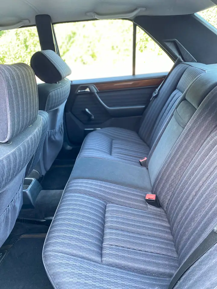 Mercedes-Benz 300 W124 Diesel, foto 6