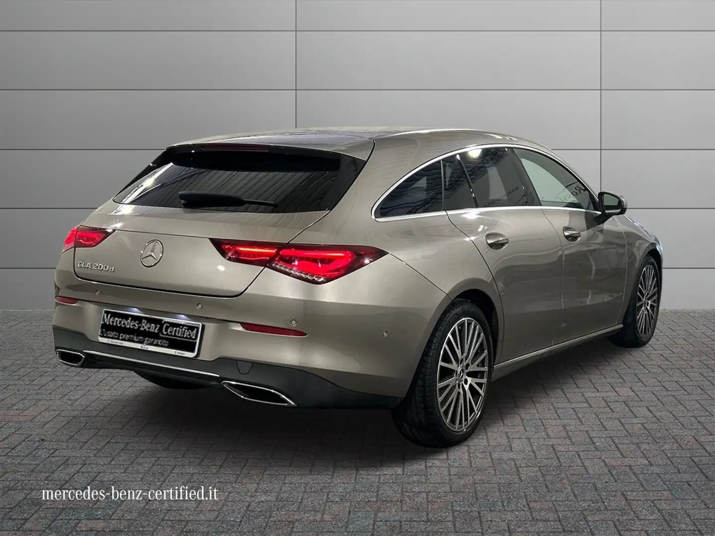 Mercedes-Benz CLA 200 CLA Shooting Brake 200 d Sport auto Argento - 2