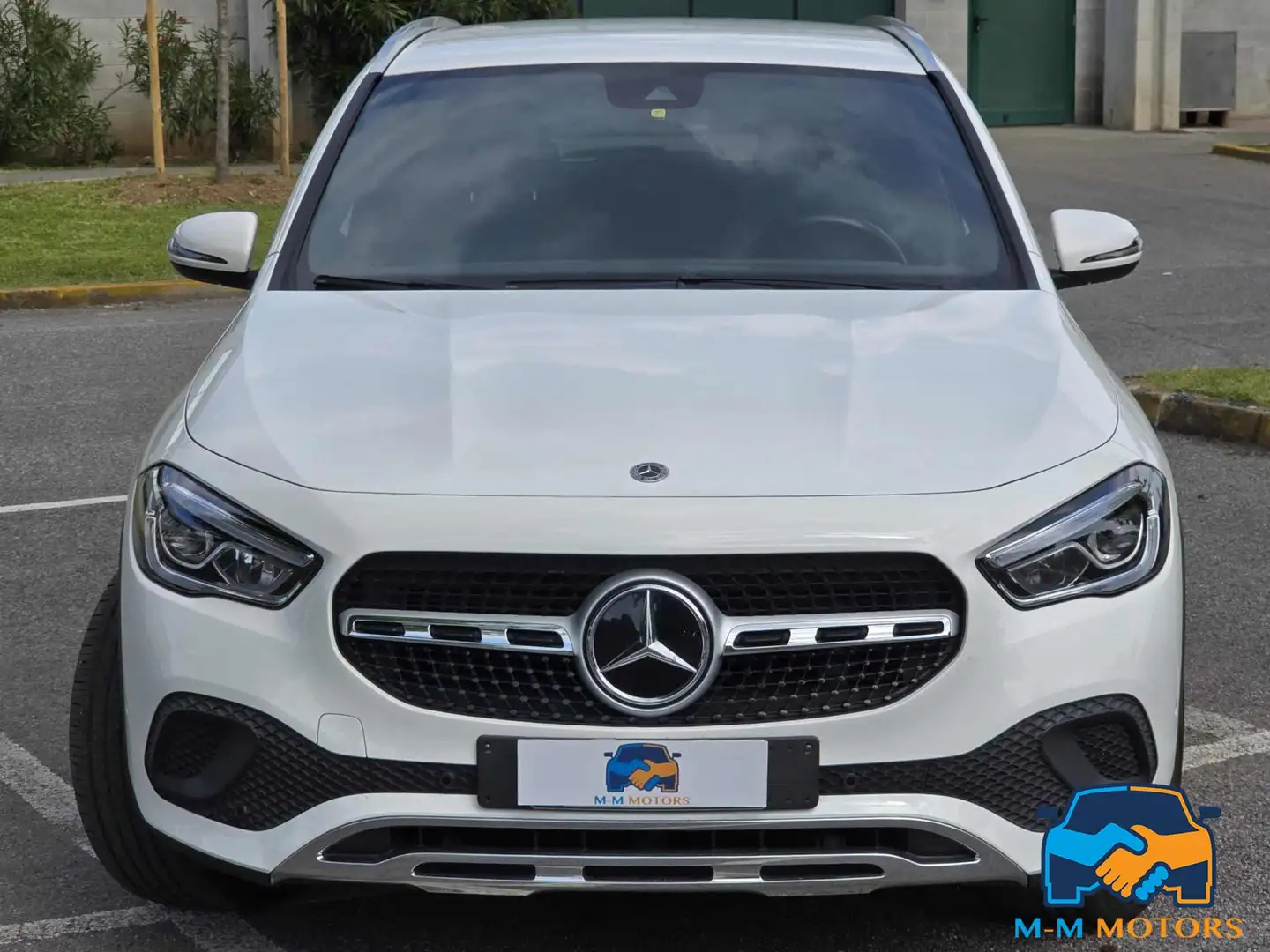 Mercedes-Benz GLA 200 Automatic Progressive PROMMO Weiß - 2