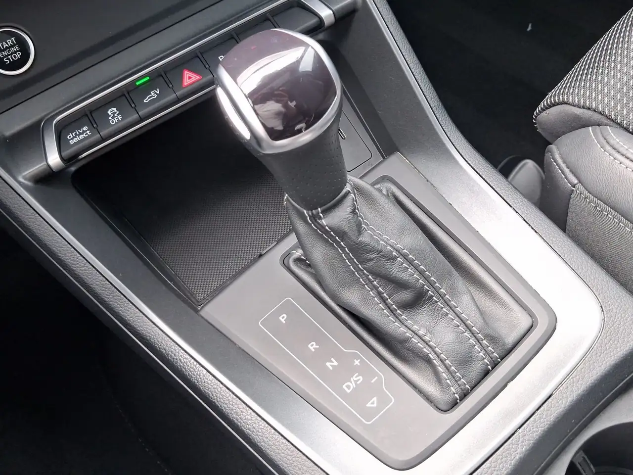 Audi Q3 45 TFSIe S LINE NAVI PANO LM20 OPTIK SONOS, миниатюра 11