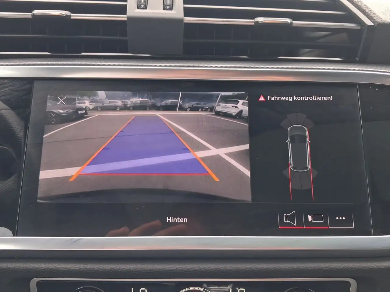 Audi Q3 45 TFSIe S LINE NAVI PANO LM20 OPTIK SONOS, миниатюра 12