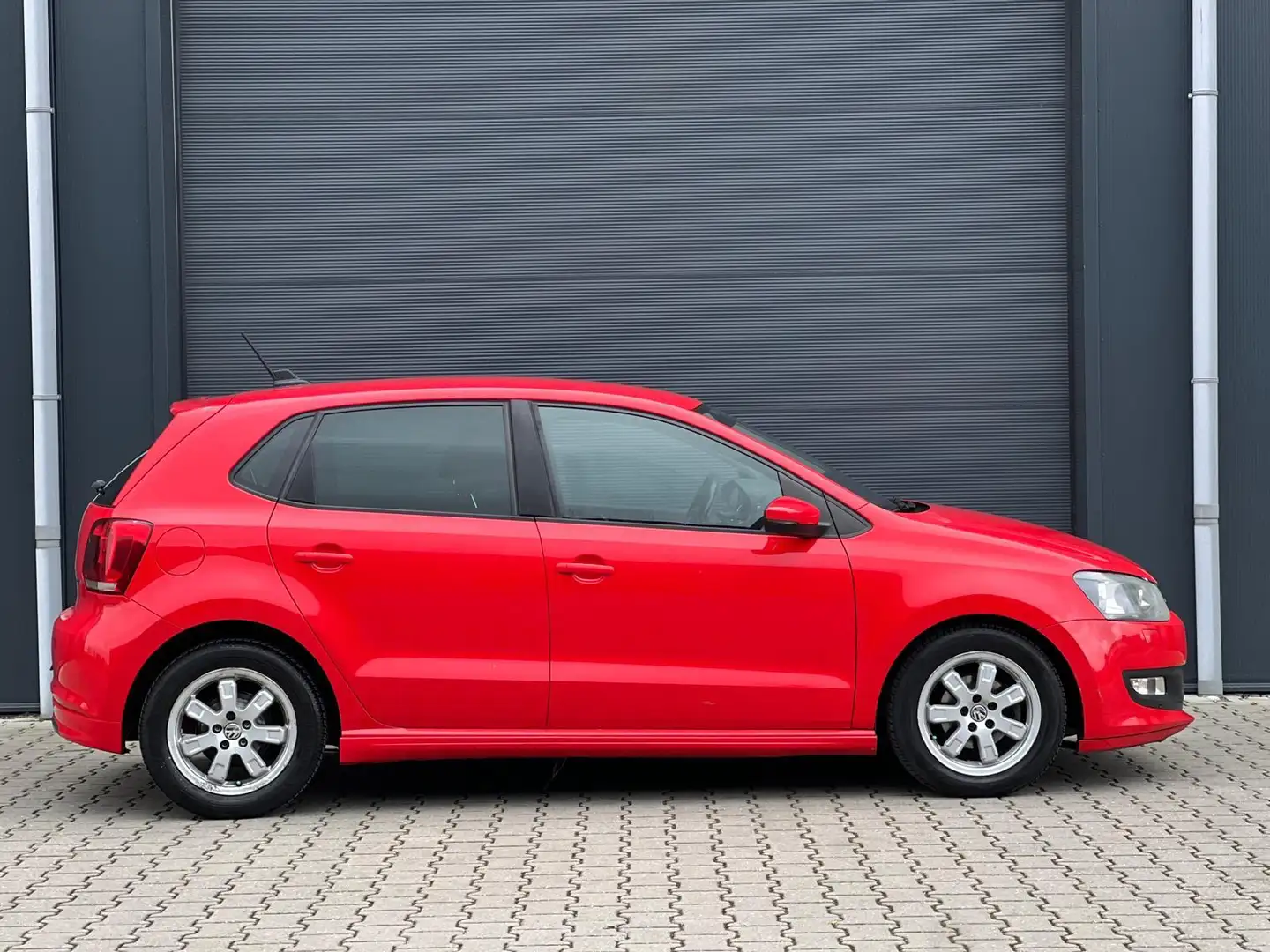 Volkswagen Polo 1.2 TDI BlUEMOTION NAVI APK-2027 Rot - 2