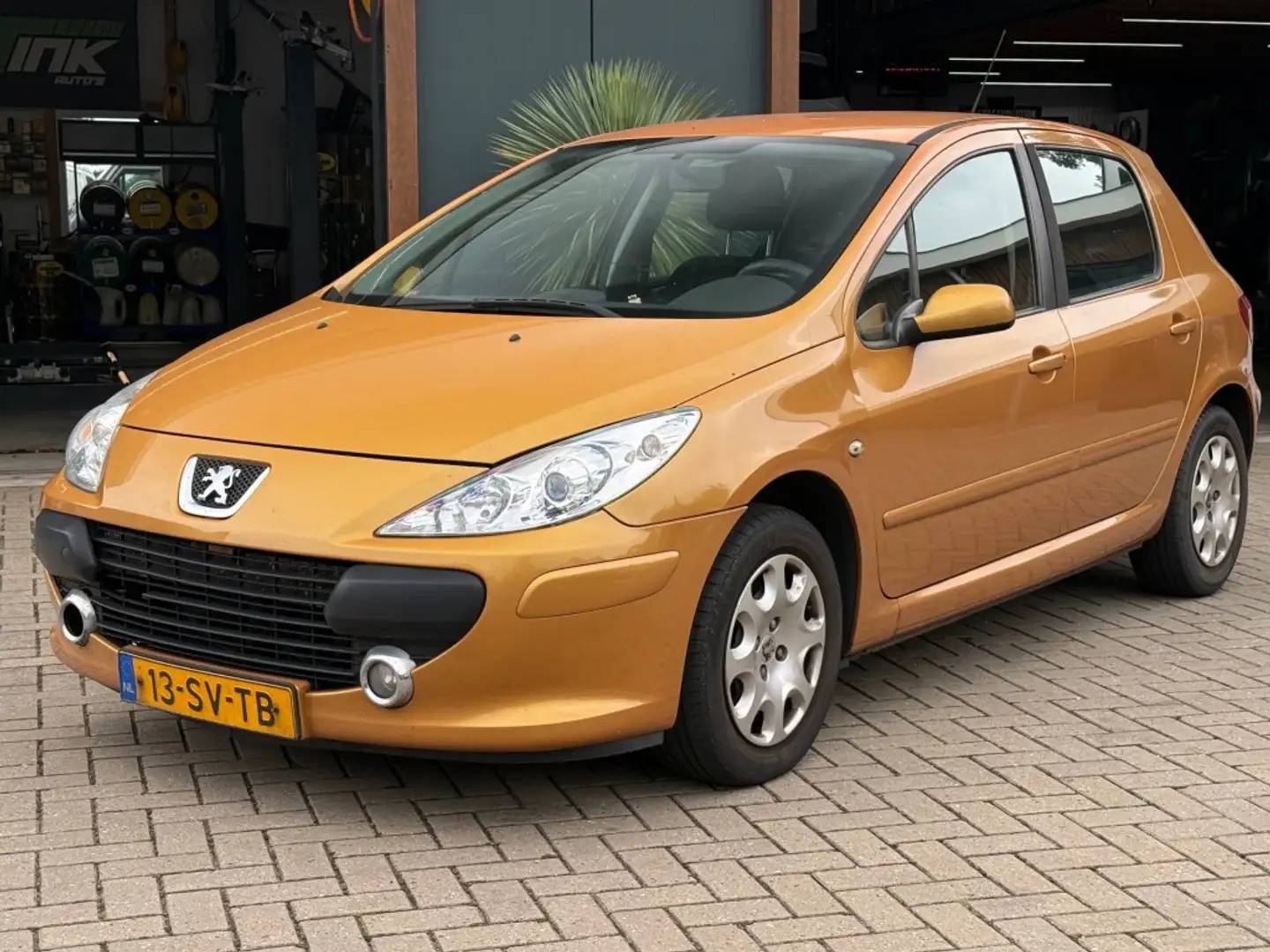 Peugeot 307 inruilkoopje zo mee nemen Oranje - 1