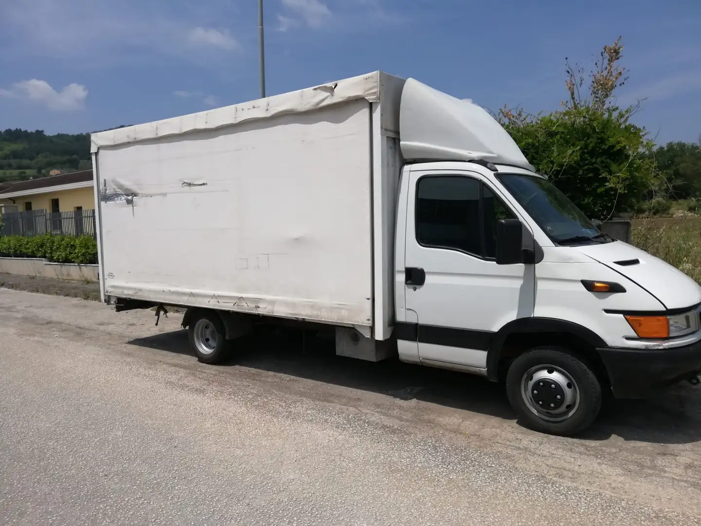 Iveco Daily 35c13A Beyaz - 1