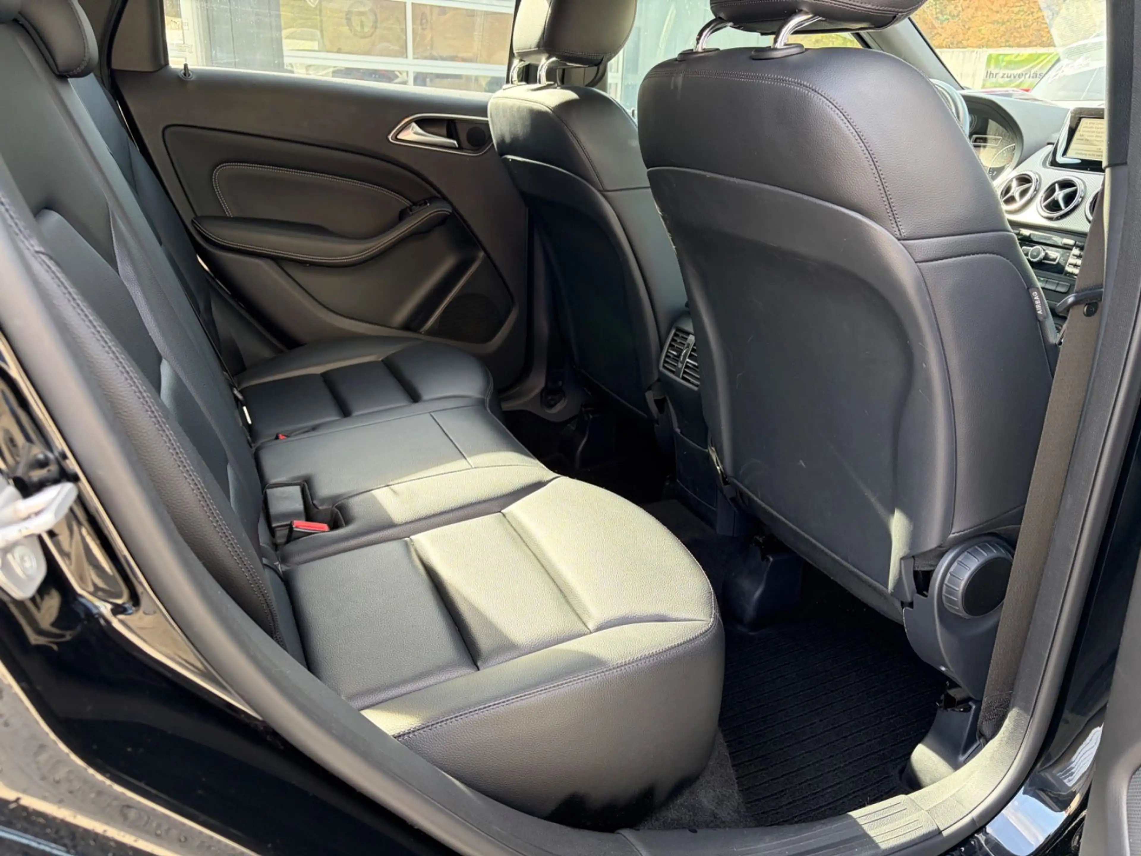 Mercedes-Benz B 200 B B 200 Edition 1 — photo 12