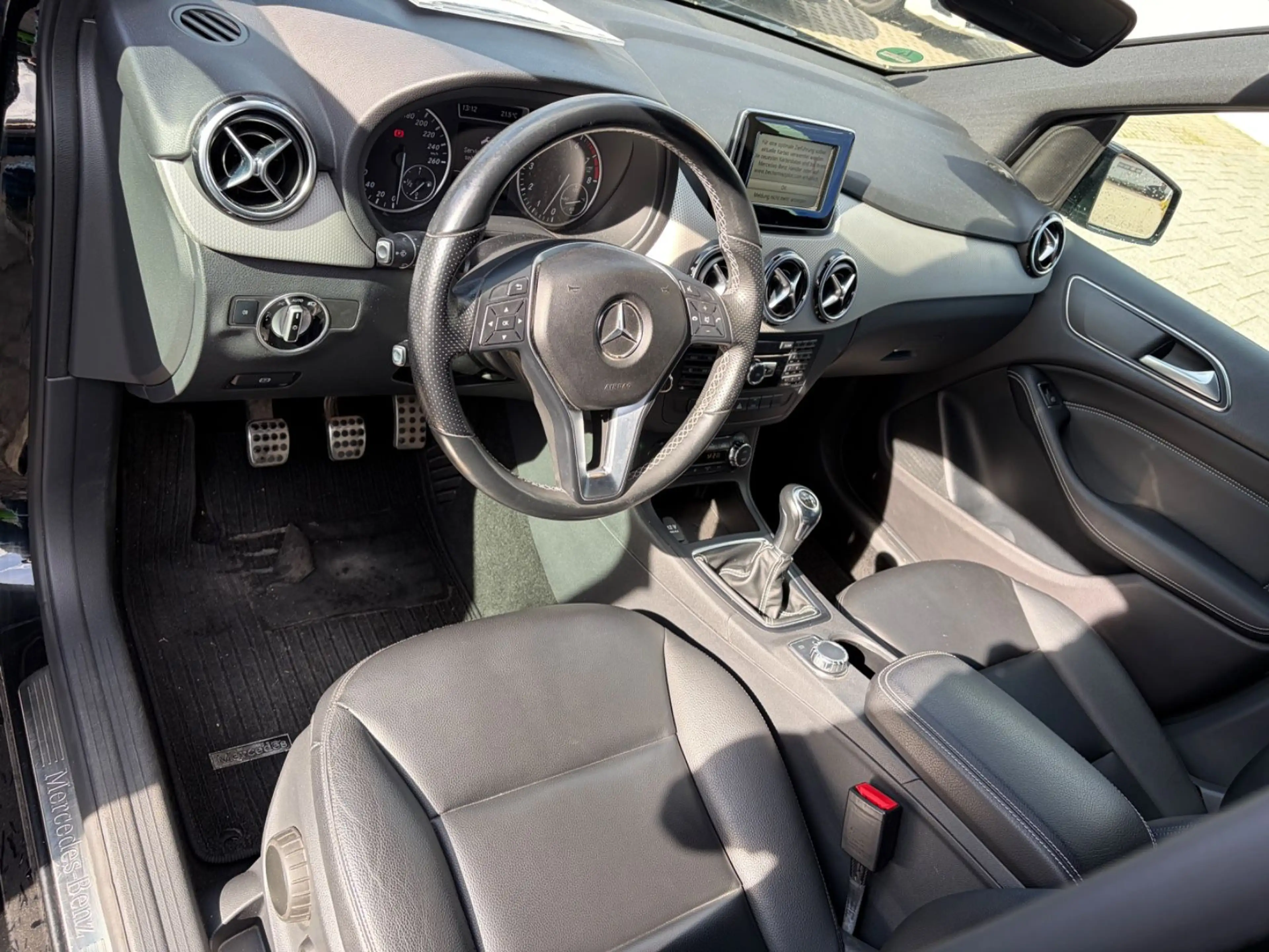 Mercedes-Benz B 200 B B 200 Edition 1 — photo 15