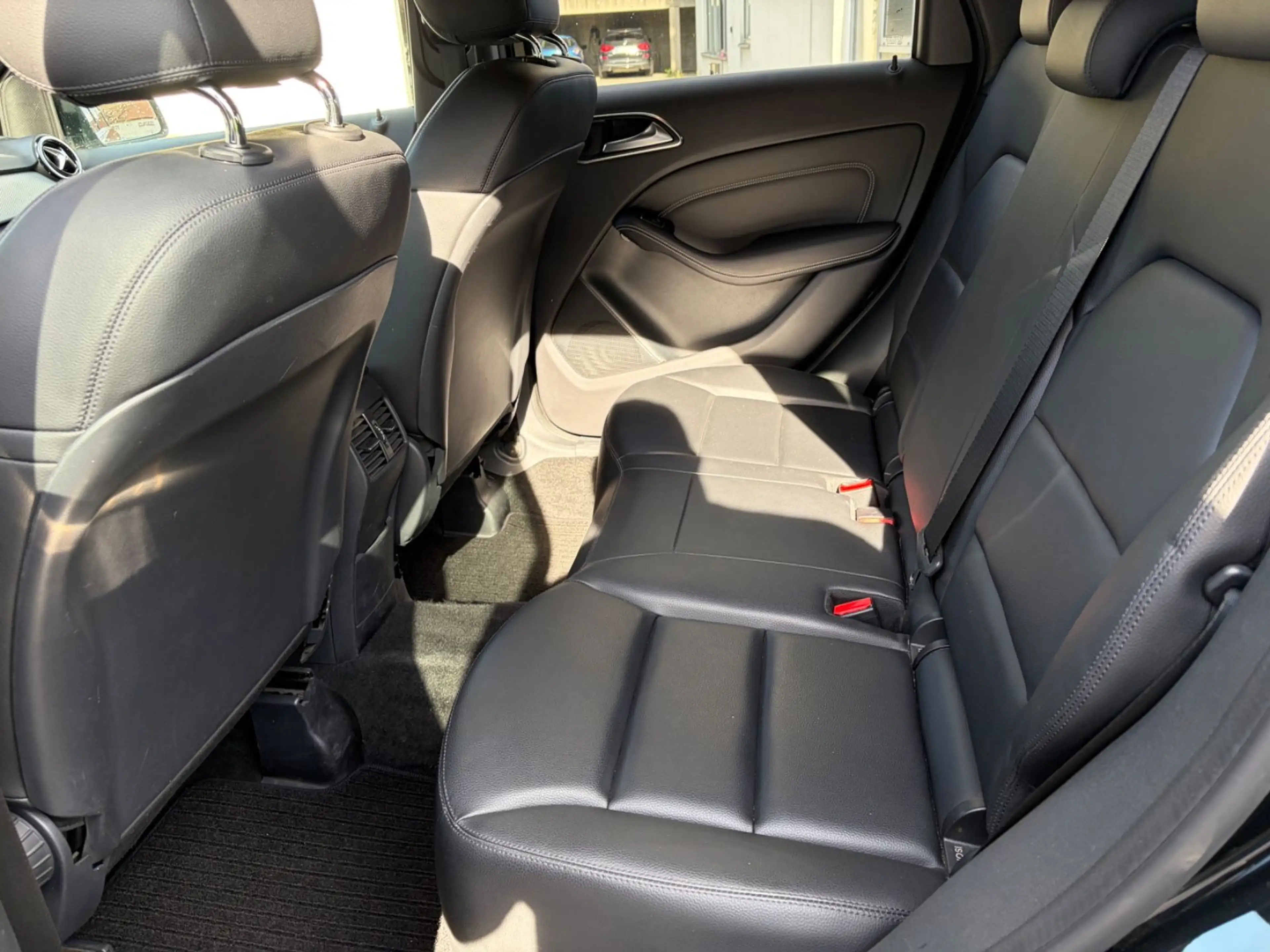 Mercedes-Benz B 200 B B 200 Edition 1 — photo 9