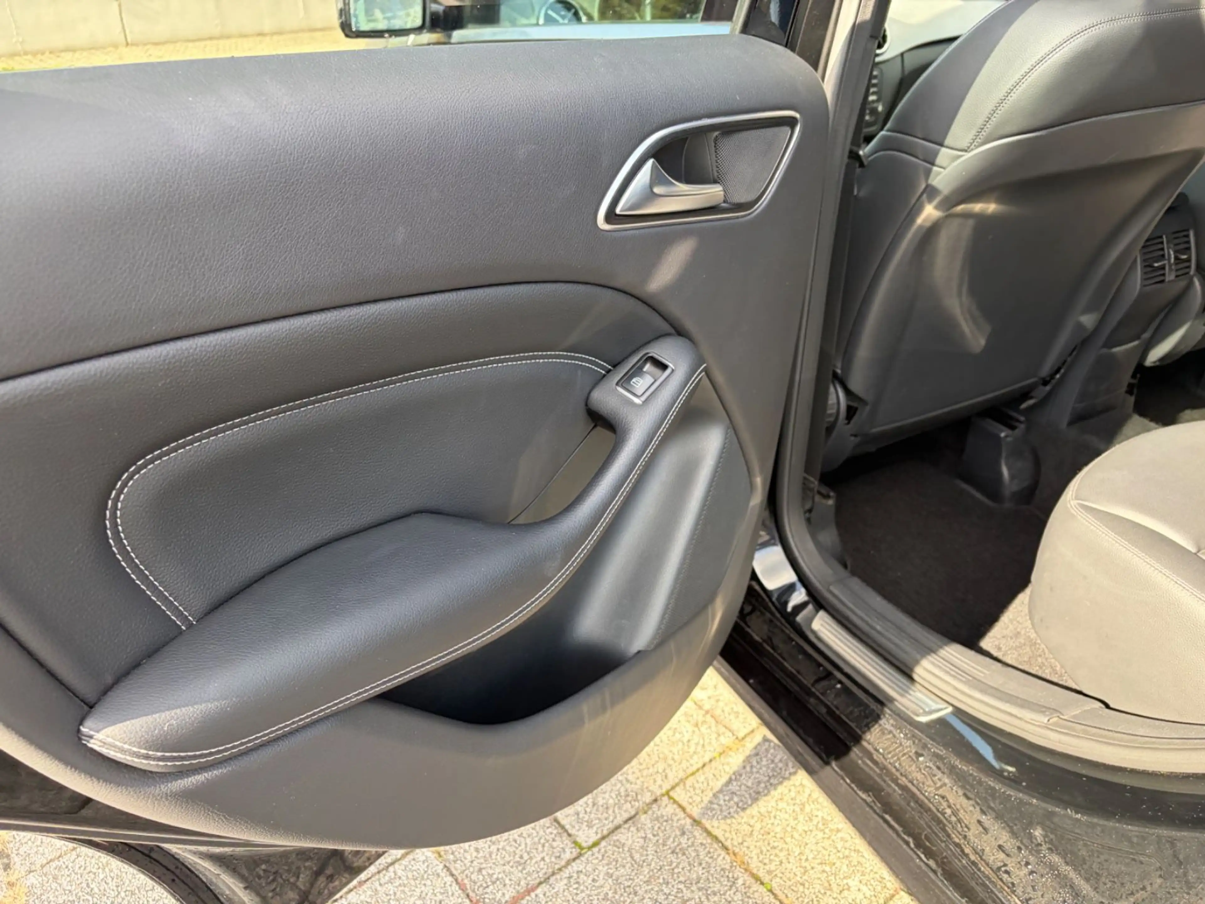 Mercedes-Benz B 200 B B 200 Edition 1 — photo 11