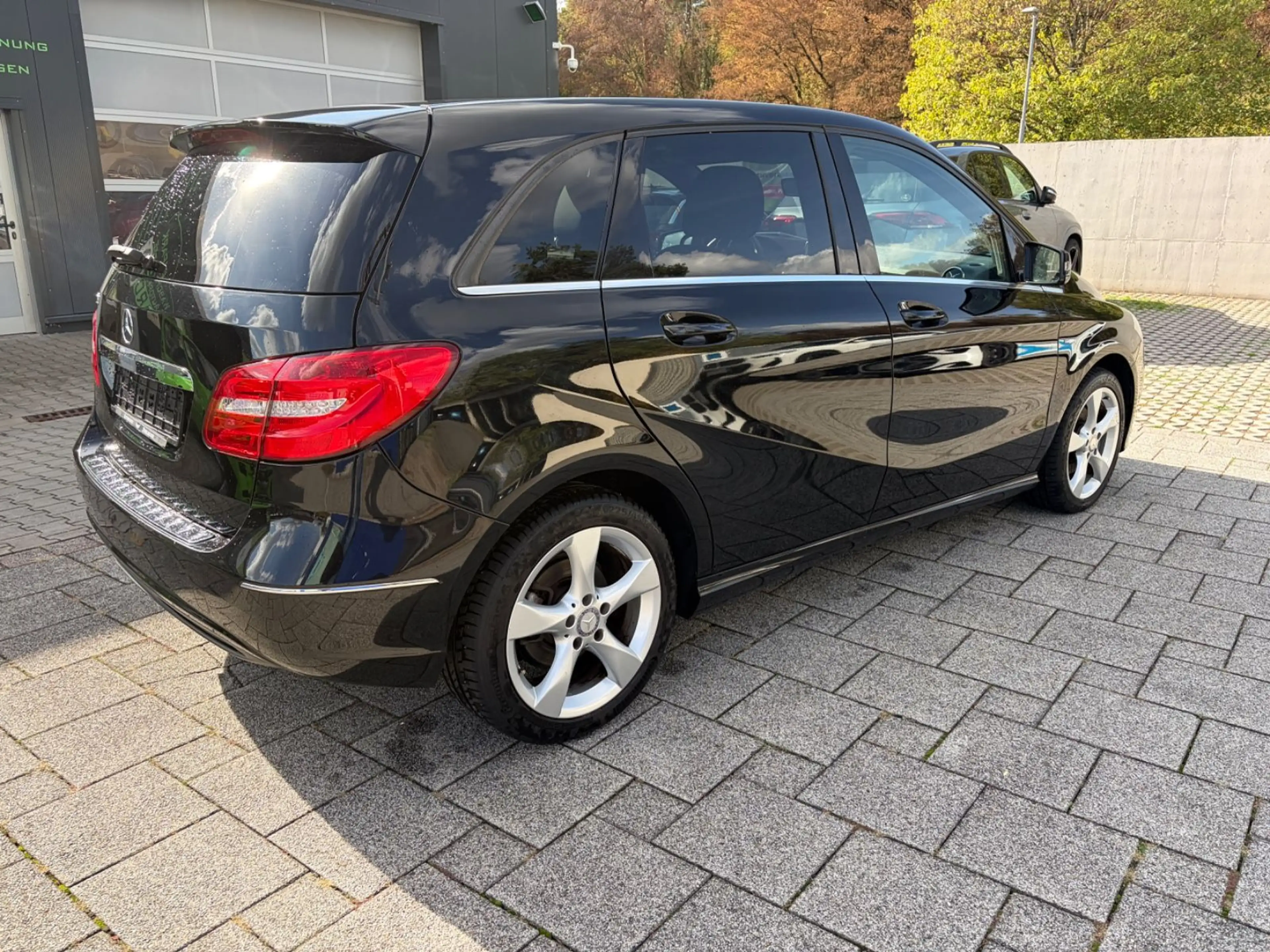 Mercedes-Benz B 200 B B 200 Edition 1 — photo 5