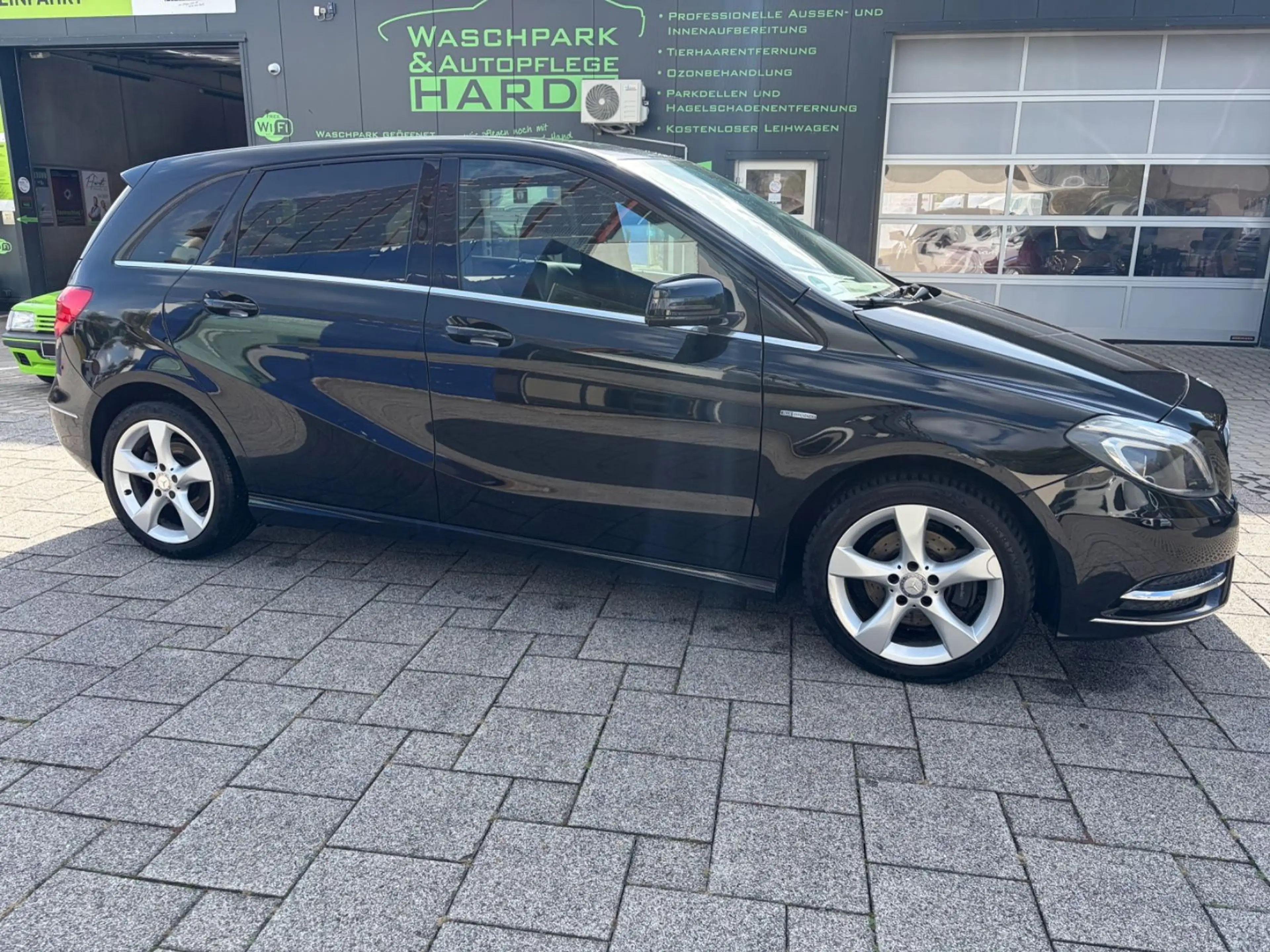 Mercedes-Benz B 200 B B 200 Edition 1 — photo 4