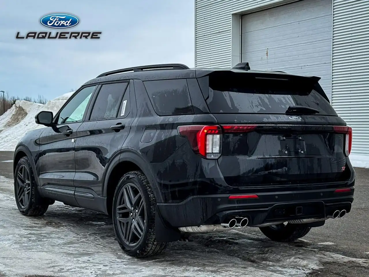Ford Explorer снимка Ford Explorer