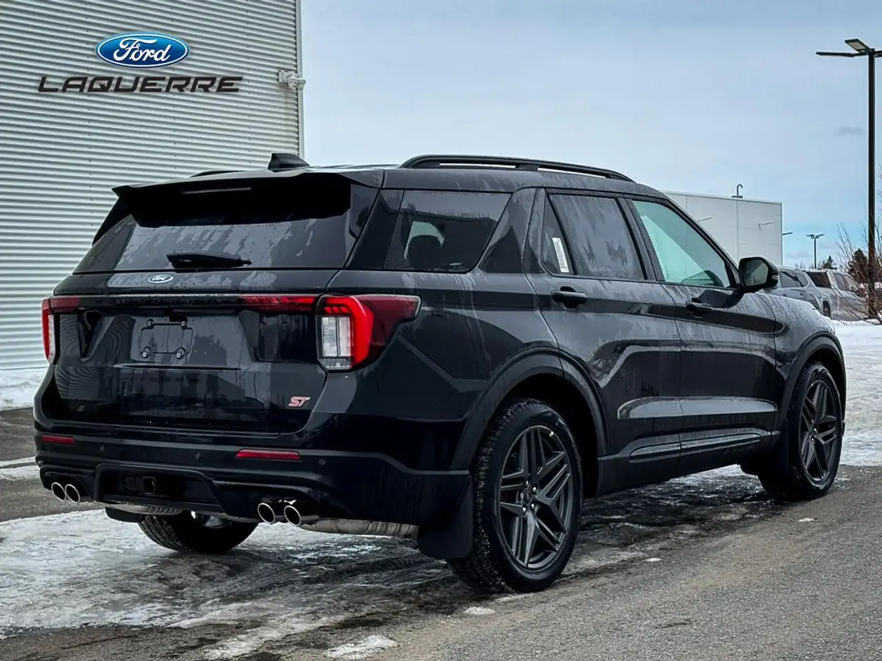 Ford Explorer снимка Ford Explorer