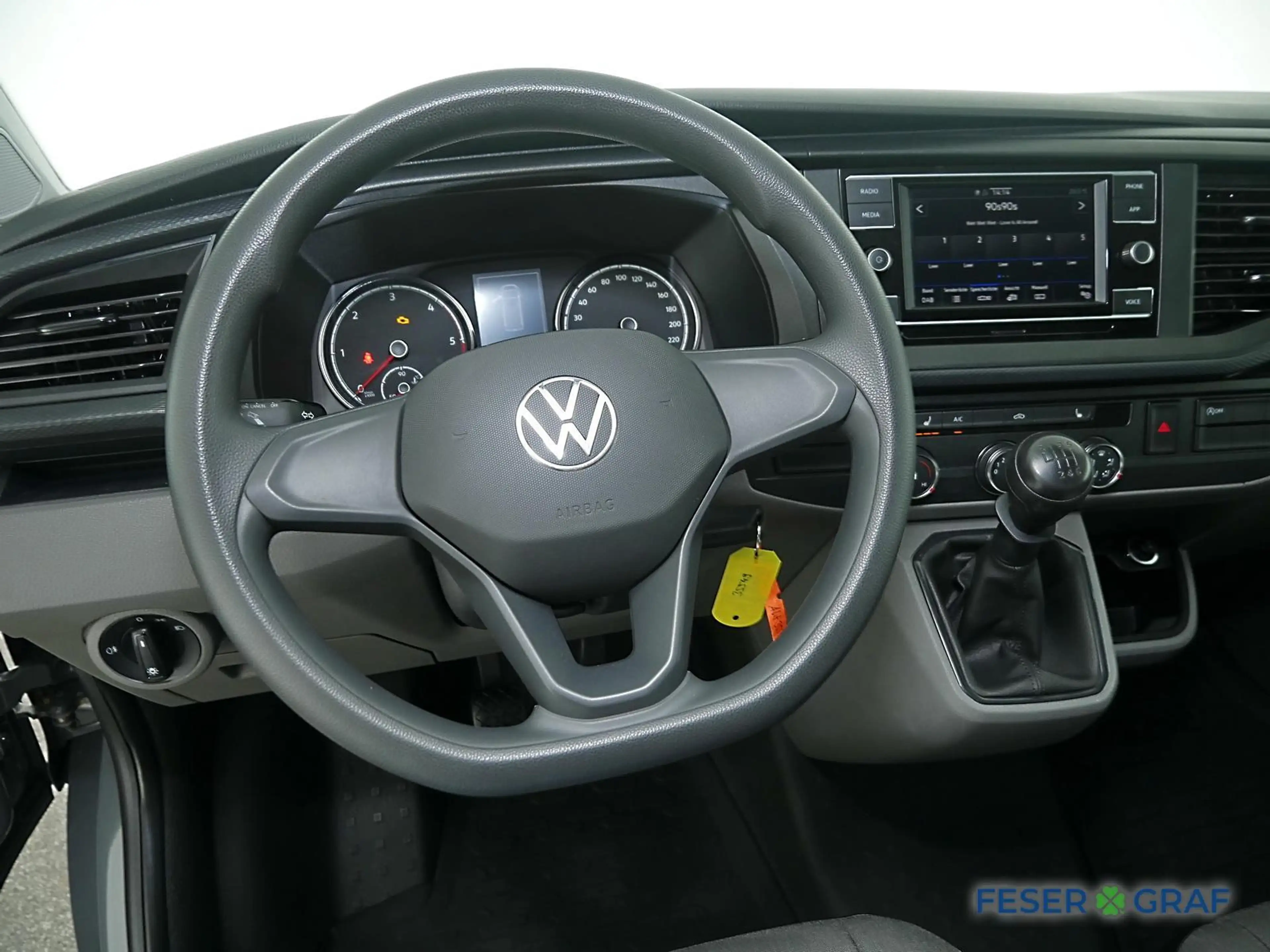 Volkswagen T6.1 Transporter 6.1 Kasten 2.0TDI LR Rückfahrkamera — photo 6