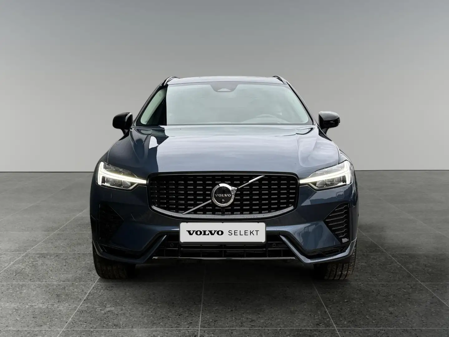 Volvo XC60 2.0 T6 Plug-in hybrid AWD Ultra Dark | Panoramadak Blauw - 2