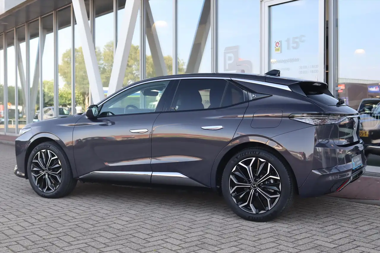 DS Automobiles DS 4 2025