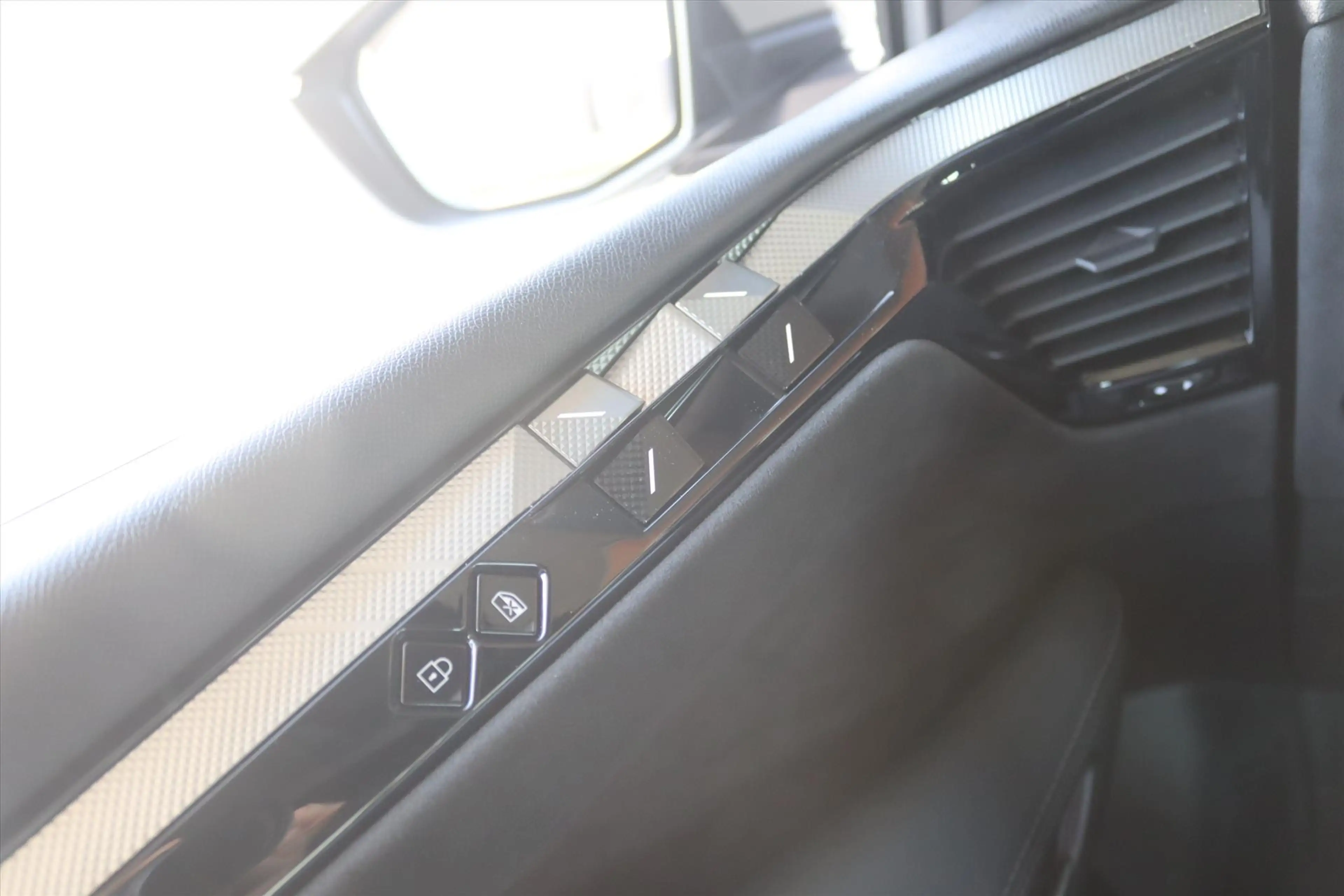DS Automobiles DS 4 1.6 E-Tense 225PK AUTOMAAT PALLAS Navi | Head Up | — photo 40
