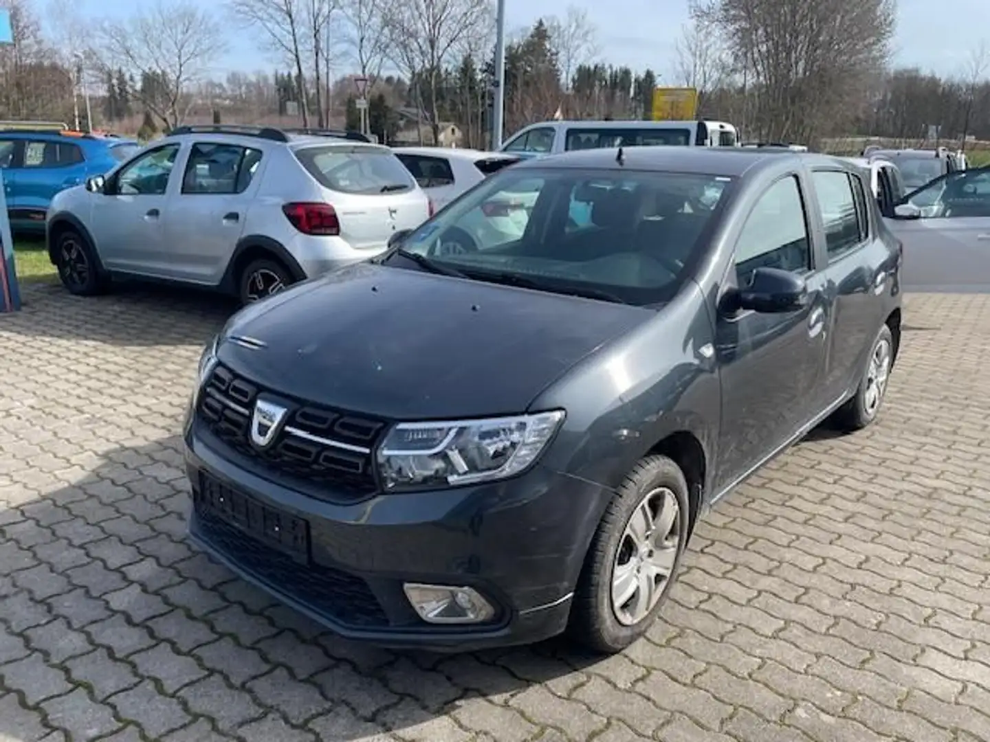 Dacia Sandero 0.9 TCE Laureate  AHK*Klima EXPORT Grau - 1