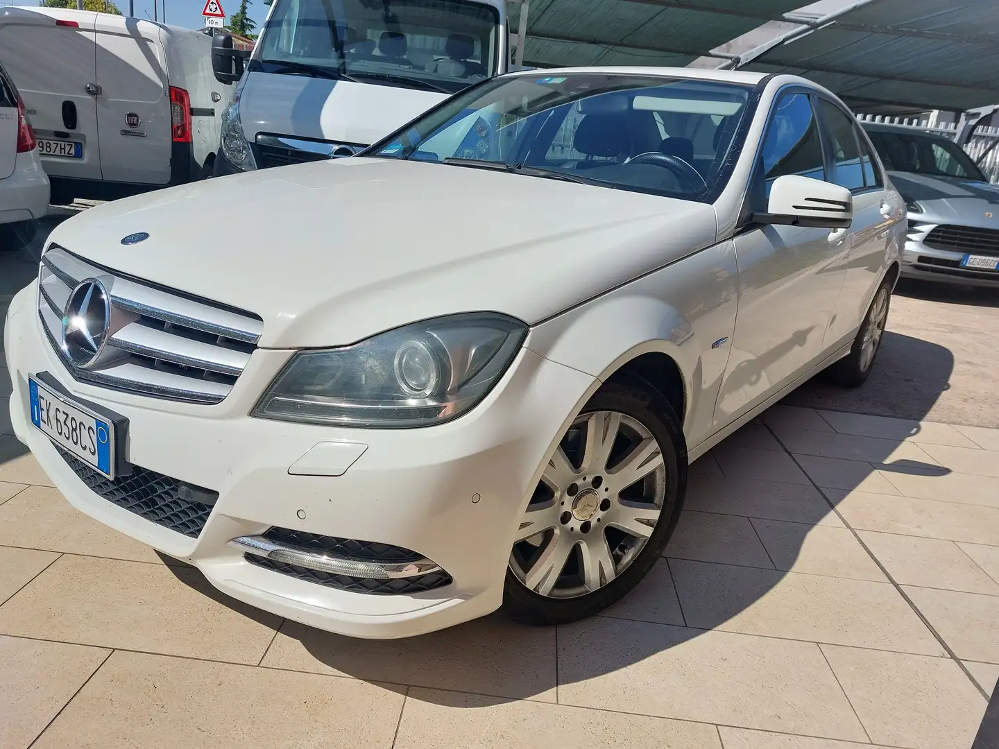 Mercedes-Benz C 220 Classe C - W204 2011 Berlina cdi (be) Elegance Bianco - 1