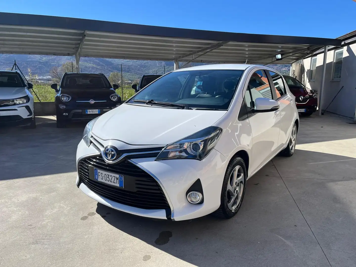 Toyota Yaris Yaris III 2015 5p 1.5h Style my16 Bianco - 1