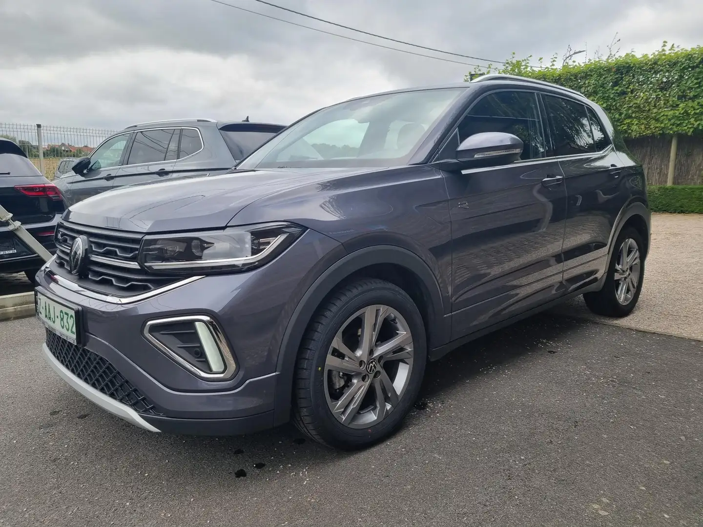Volkswagen T-Cross T-Cross 1.0 TSI OPF DSG R-Line Серый - 2
