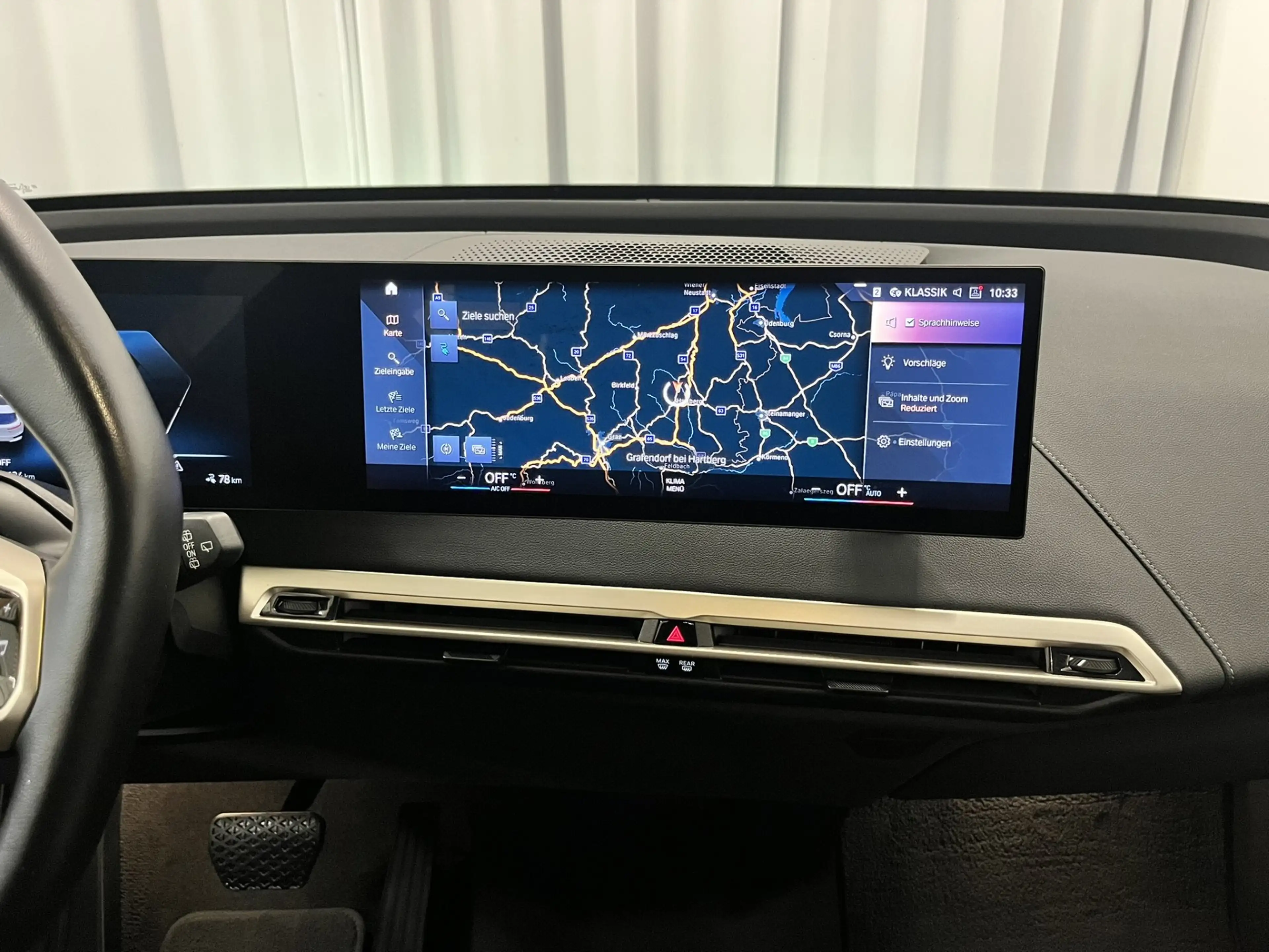 BMW iX xDrive40 *Ultimate / Sportpaket / AHV* — photo 11