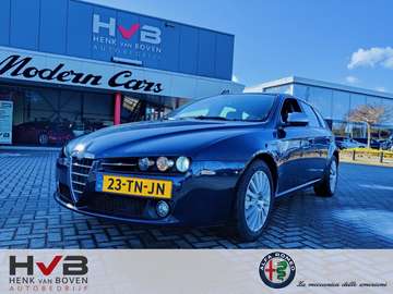 159 3.2i V6 JTS Distinctive Q4