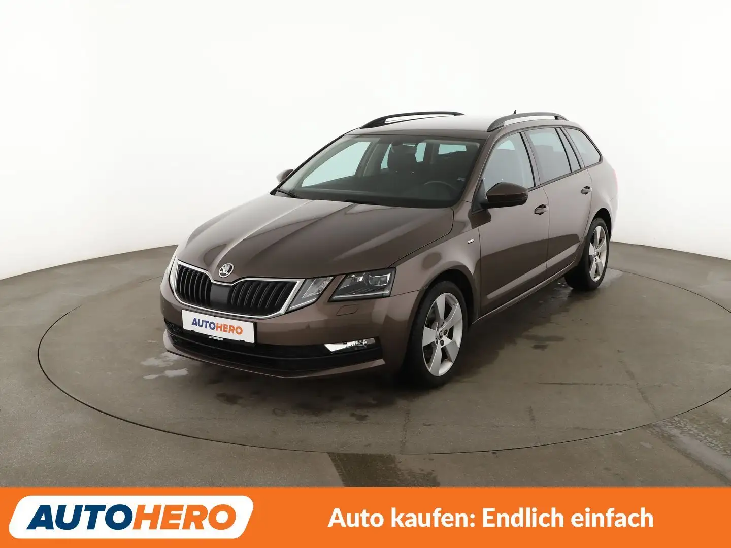 Skoda Octavia 2.0 TDI Clever Aut.*LED*ACC*PDC*SH*CARPLAY* Brun - 1
