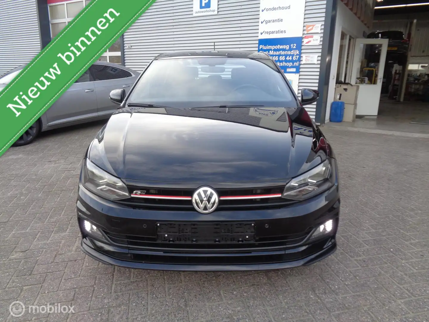 Volkswagen Polo 1.0 TSI R-LINE 115pk/Airco/PDC/Carplay/Panodak/17' Zwart - 2