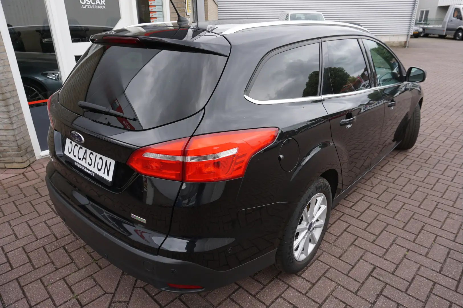 Ford Focus Wagon 1.0I EcoBoost Titanium Edition Noir - 2