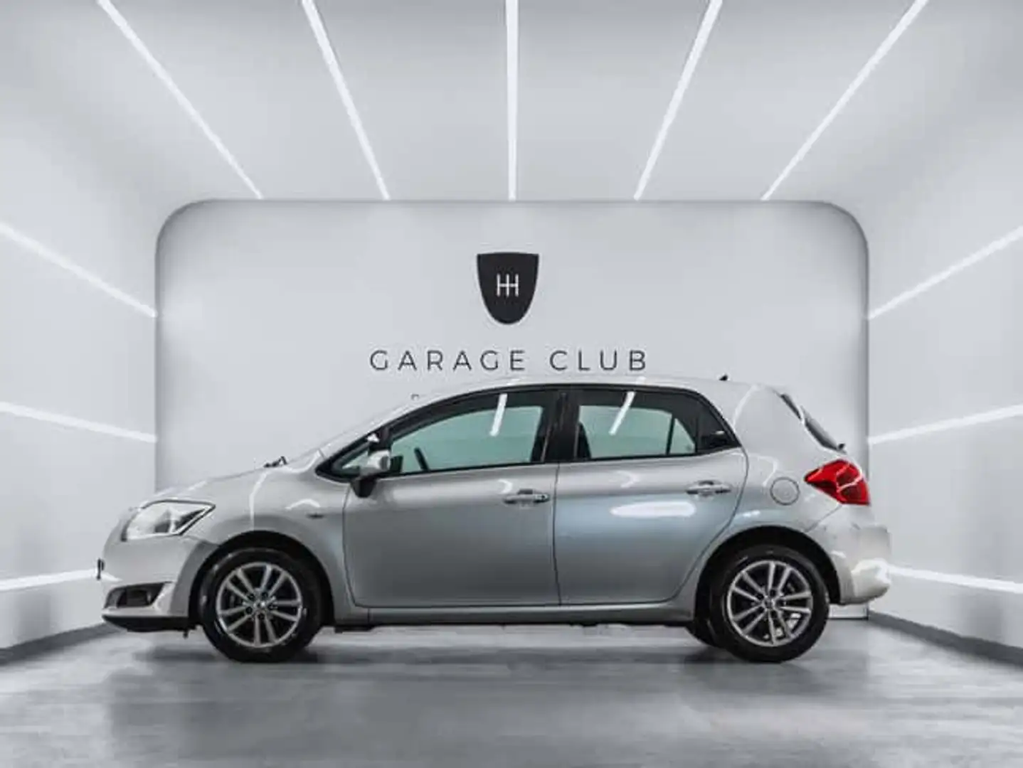 Toyota Auris 1.33 VVT-i Active - 2