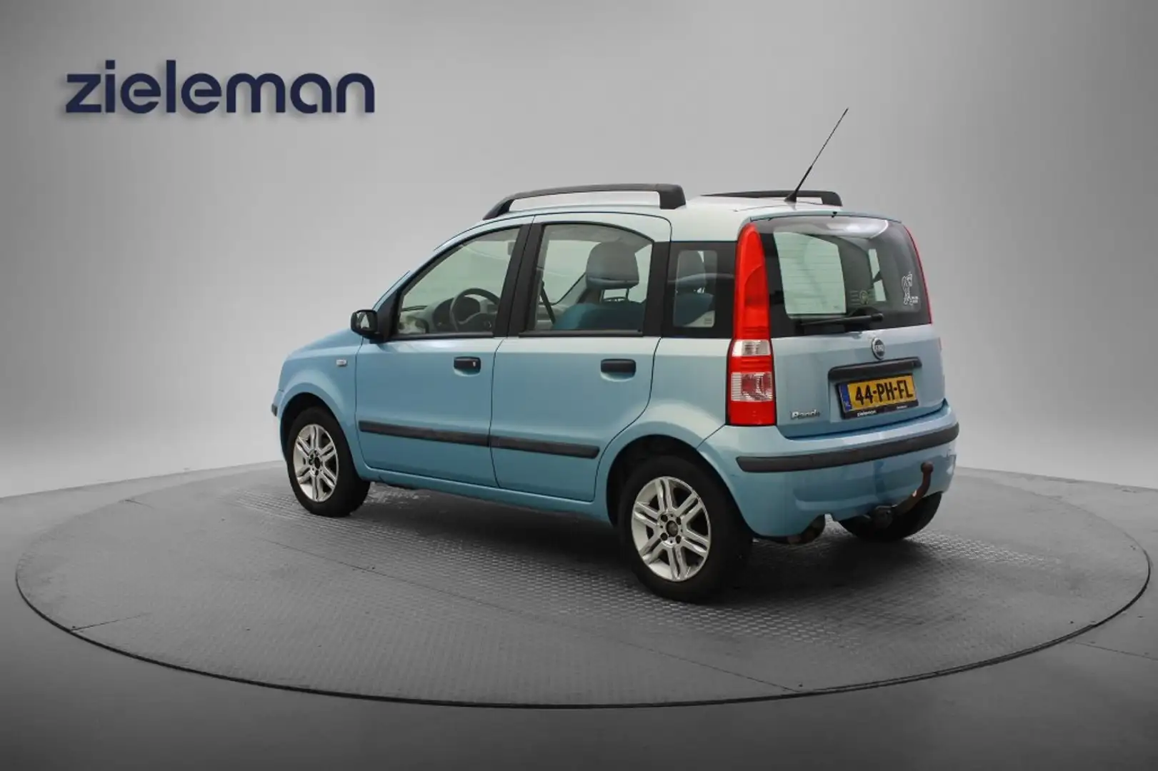 Fiat Panda 1.2 Emotion Automaat - Clima, Trekhaak Bleu - 2