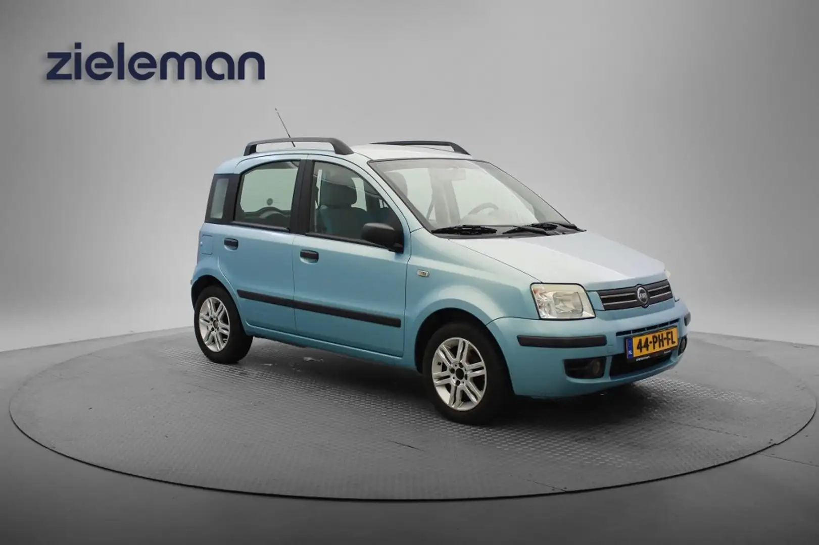 Fiat Panda 1.2 Emotion Automaat - Clima, Trekhaak Bleu - 1
