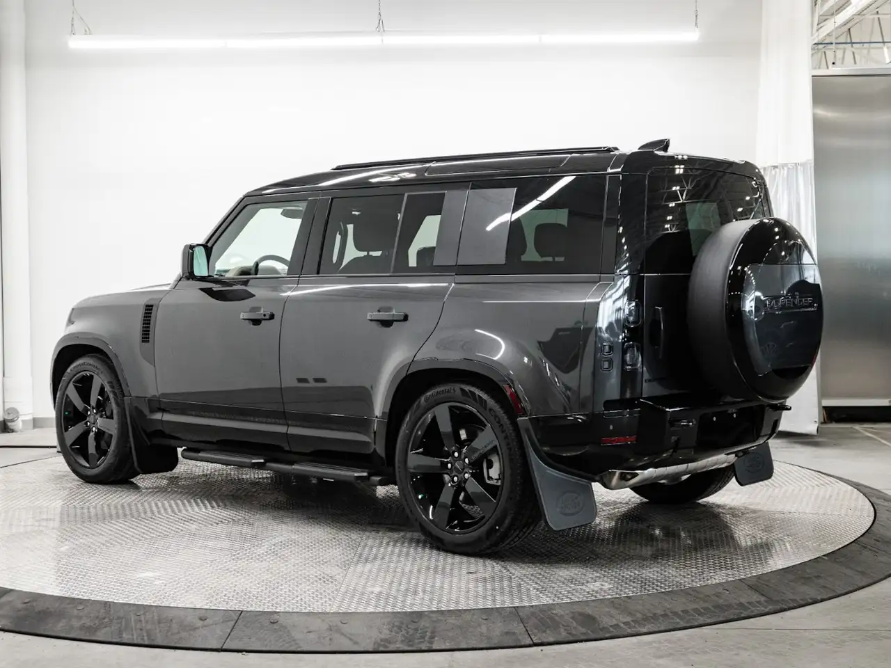 Land Rover Defender снимка Land Rover Defender