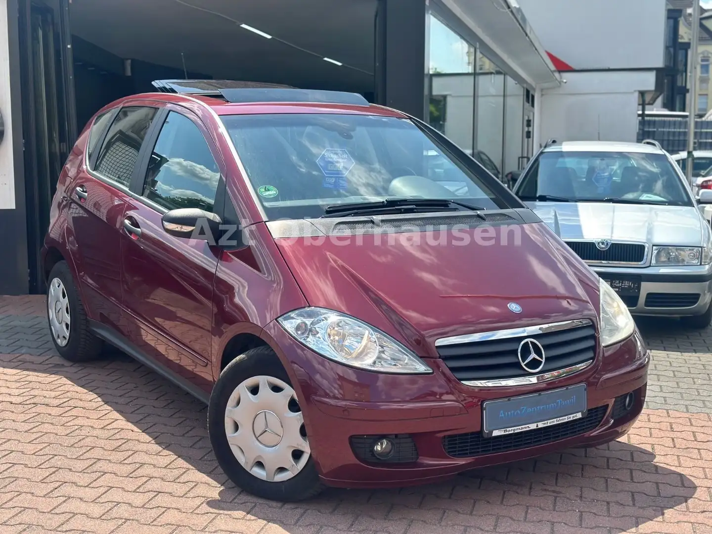 Mercedes-Benz A 150 A -Klasse A 150*AUTOMATIK*NUR 39TKM*1.HAND* Červená - 1