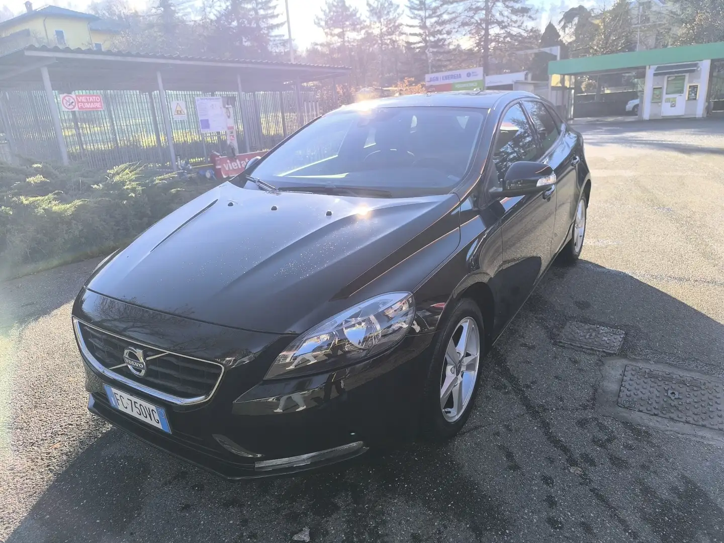 Volvo V40 2.0 d2 Business my17 - 1