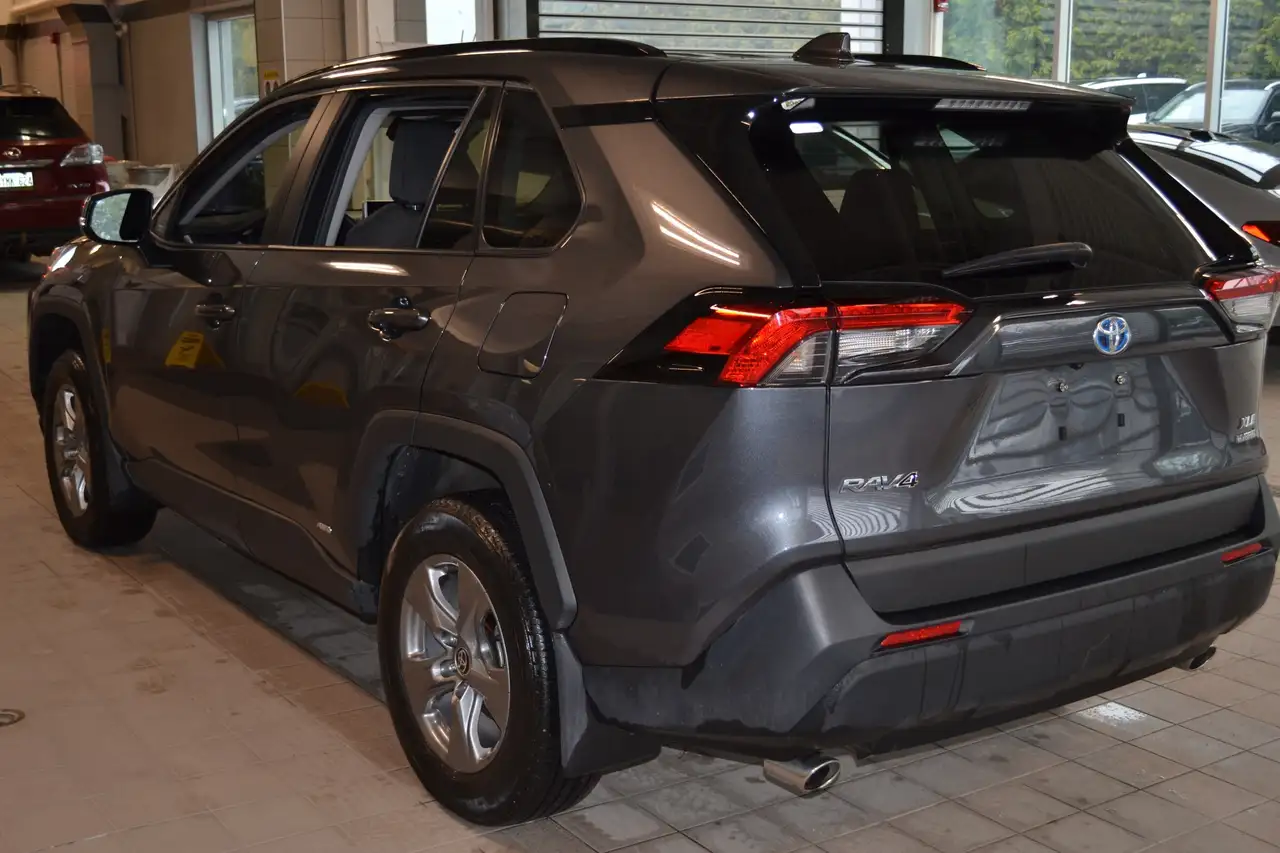 Toyota RAV 4 снимка Toyota RAV 4