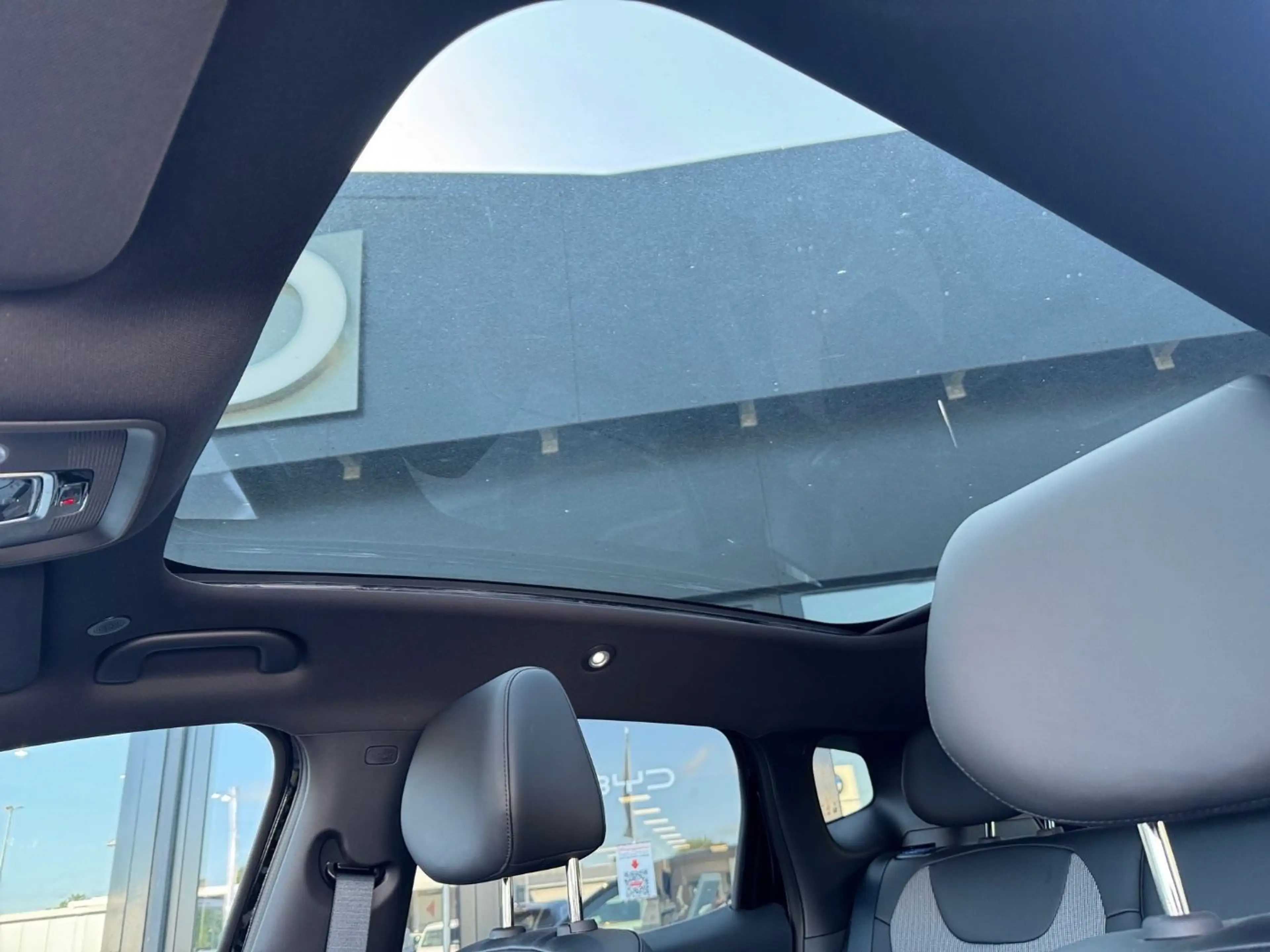 BYD Dolphin G DM-i Comfort AUT+LED+Navi+Pano+360+HUD — photo 11