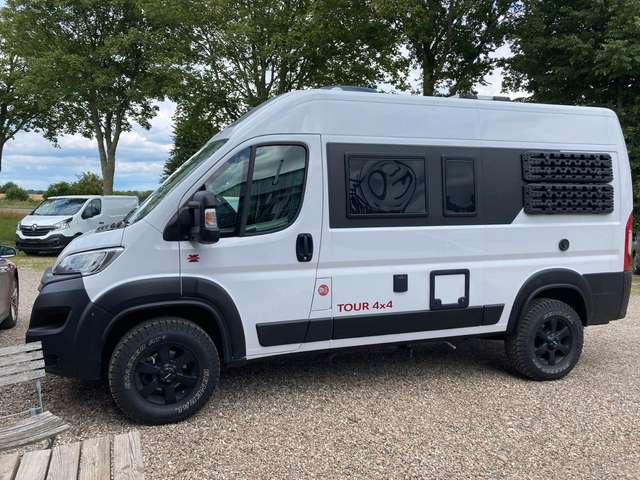 Clever Tour 540 4x4 Allrad Dangel Solar 2xSthz Delta