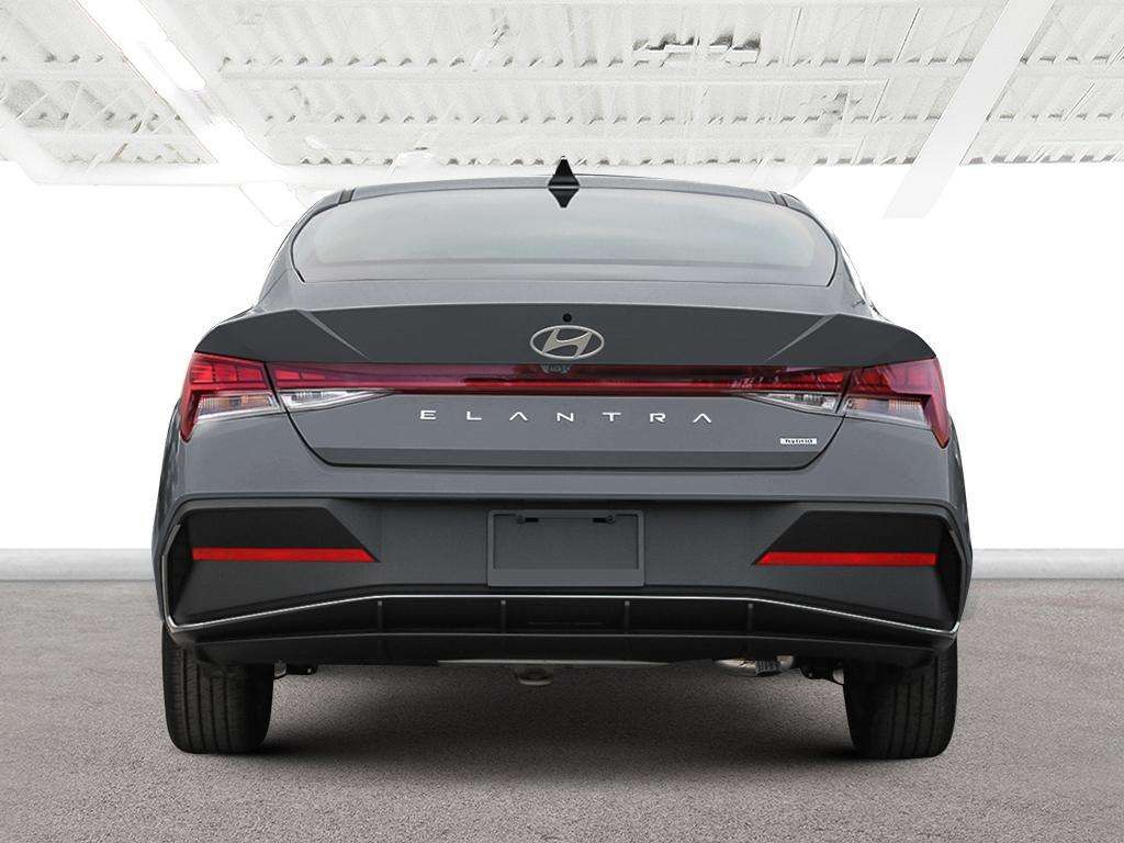 2026 Hyundai ELANTRA Luxury alt 5
