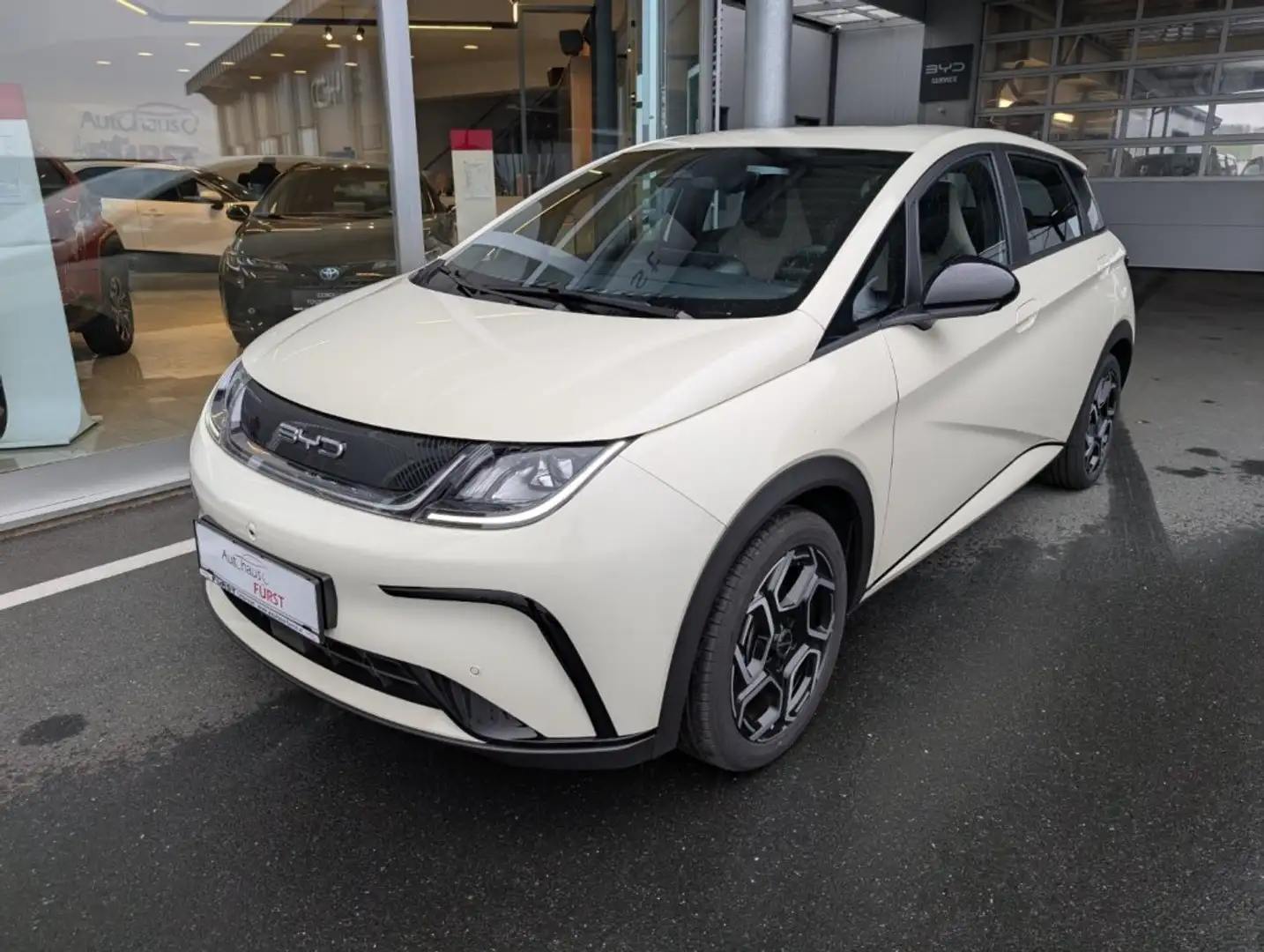 BYD Dolphin Comfort Bej - 1