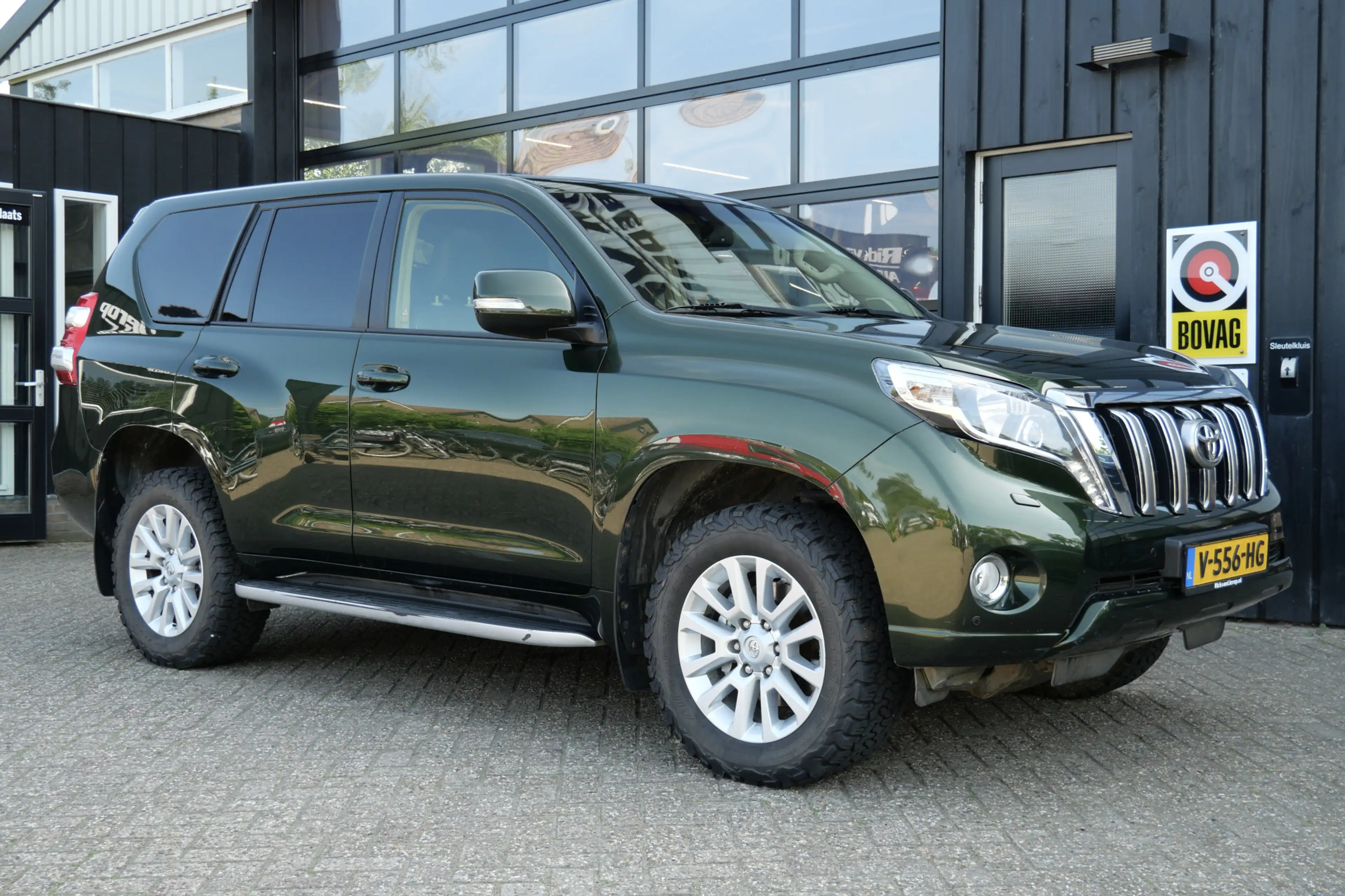Toyota Land Cruiser 3.0 D-4D-F Executive Window Van | Grijs Kenteken |