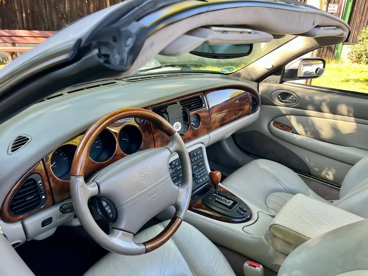 Jaguar XK8 Cabriolet, foto 9