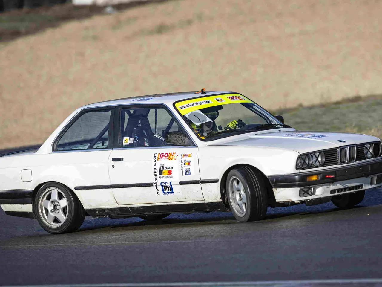 BMW 318 IS, foto 6