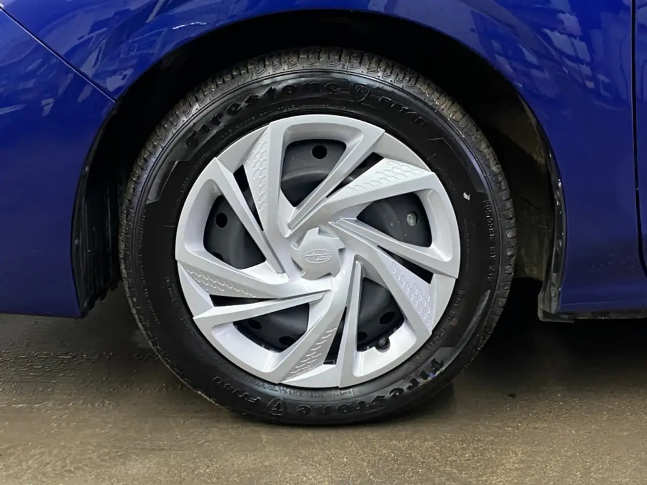Subaru Impreza снимка Subaru Impreza